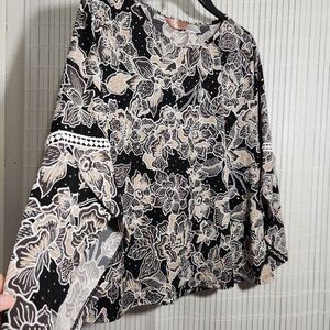 Amana Blouse For Womens Size Large Floral Print With Sequins Bell Sleeves